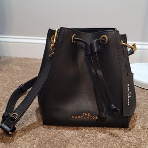 Marc jacobs leather bucket bag